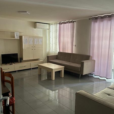 A&X Seagull'S Rubedo Apartment Tirana Exterior photo